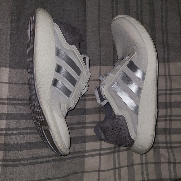 Adidas Pureboost M19088 - Picture 1 of 5